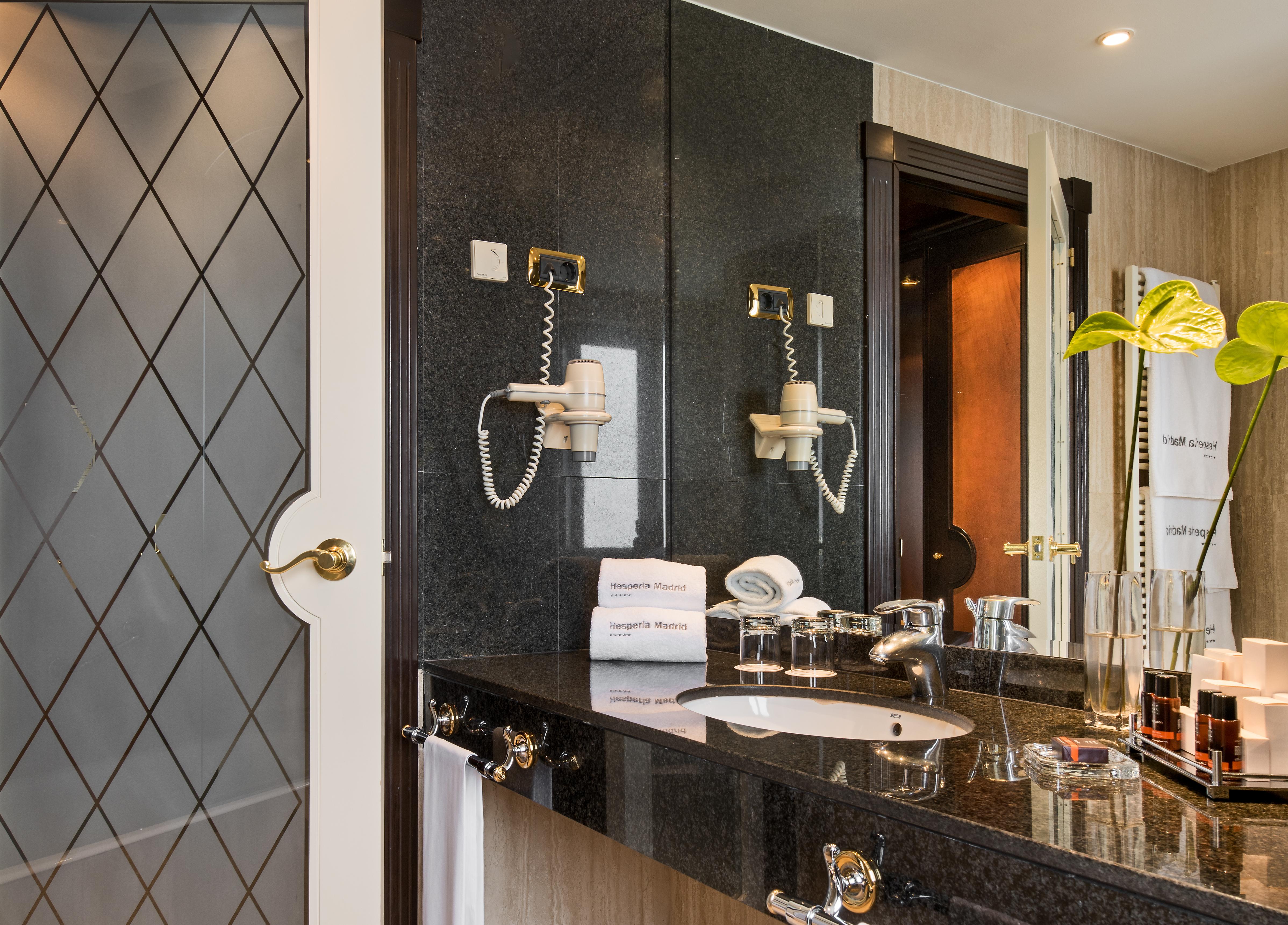 Hyatt Regency Hesperia Madrid Hotel Eksteriør billede