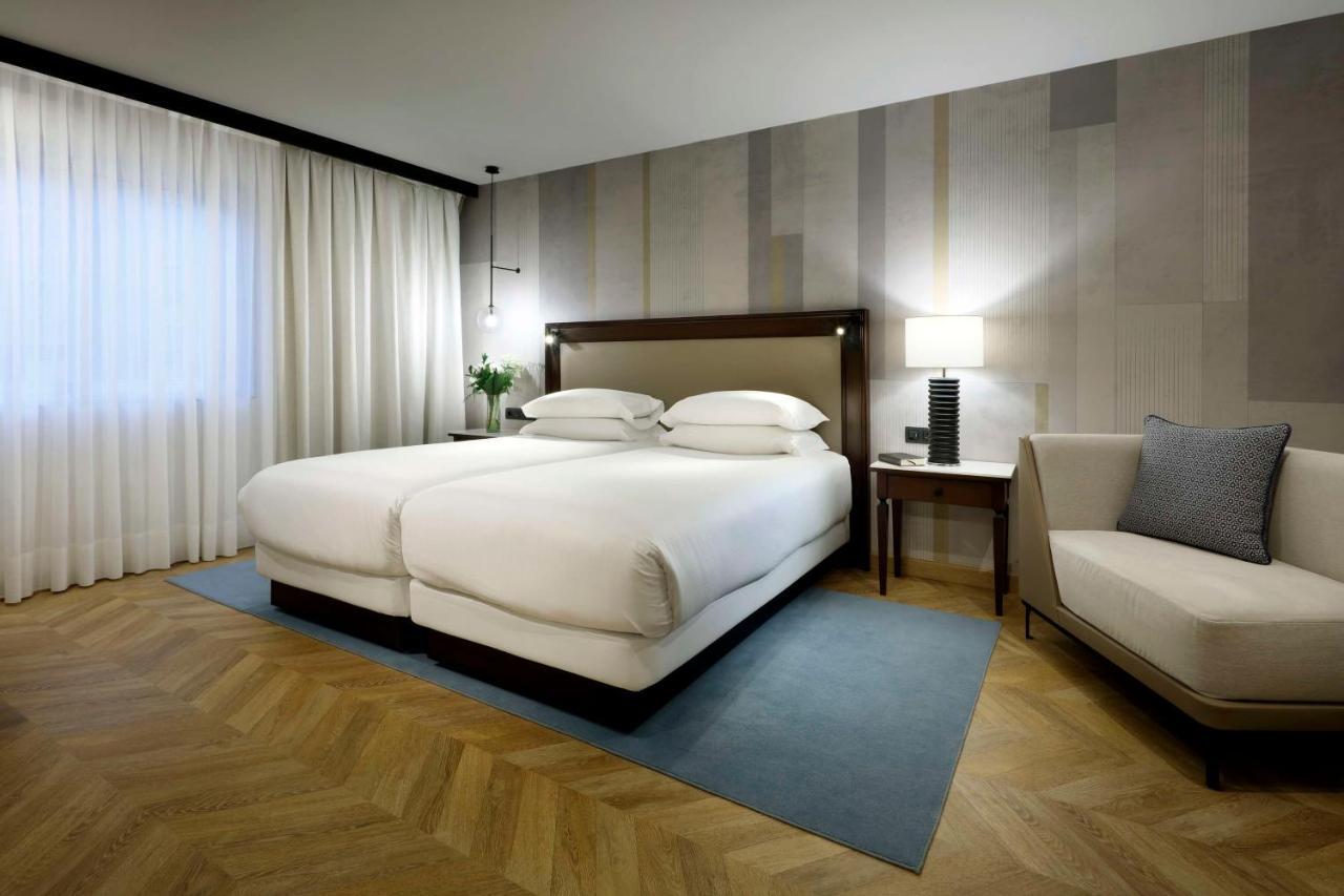 Hyatt Regency Hesperia Madrid Hotel Eksteriør billede